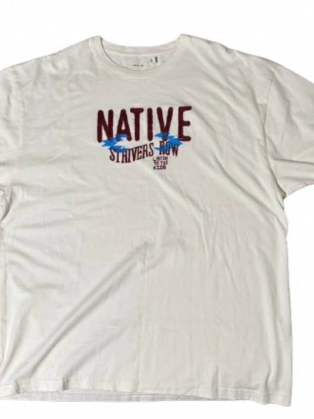 Native Strivers Now Graphic T-Shirt Size 2XL – Cream/Off-White – Lightly Used